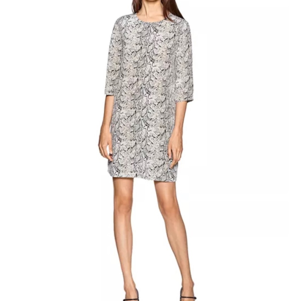 Equipment
Aubrey Three Quarter Sleeve Printed Silk Shift Dress